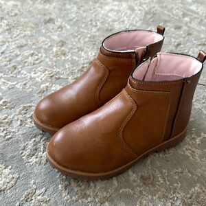 Stride rite brown leather boot